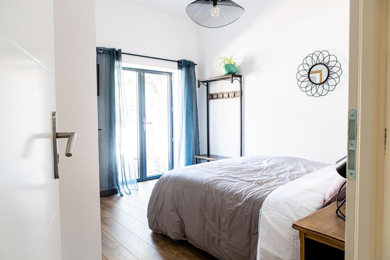 Chambre Tropicale Privee Au Coeur D'Un Village Calme Et Proche Du Vignoble Vinzelles エクステリア 写真